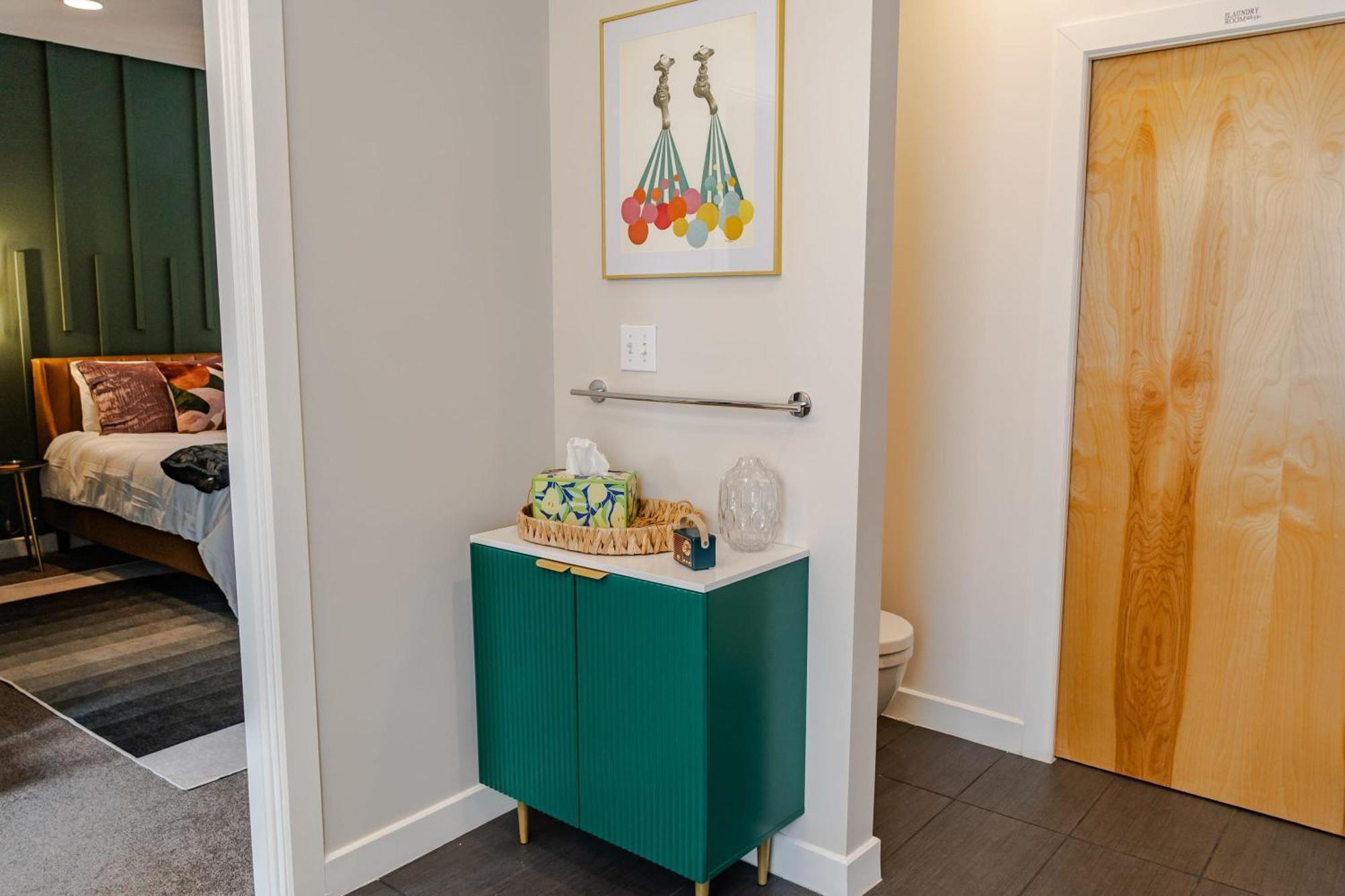 Groovy In The Vibrant Nulu District Apartment Louisville